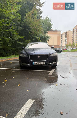 Седан Jaguar XF 2016 в 