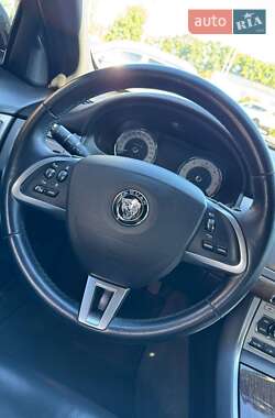 Седан Jaguar XF 2014 в 