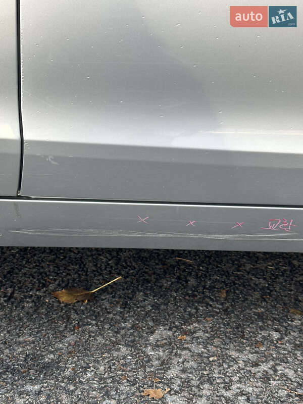 Седан Jaguar XF 2016 в Львове