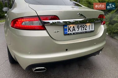 Седан Jaguar XF 2008 в 