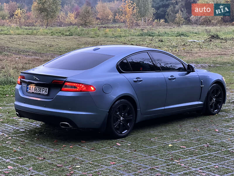 Седан Jaguar XF 2008 в Киеве