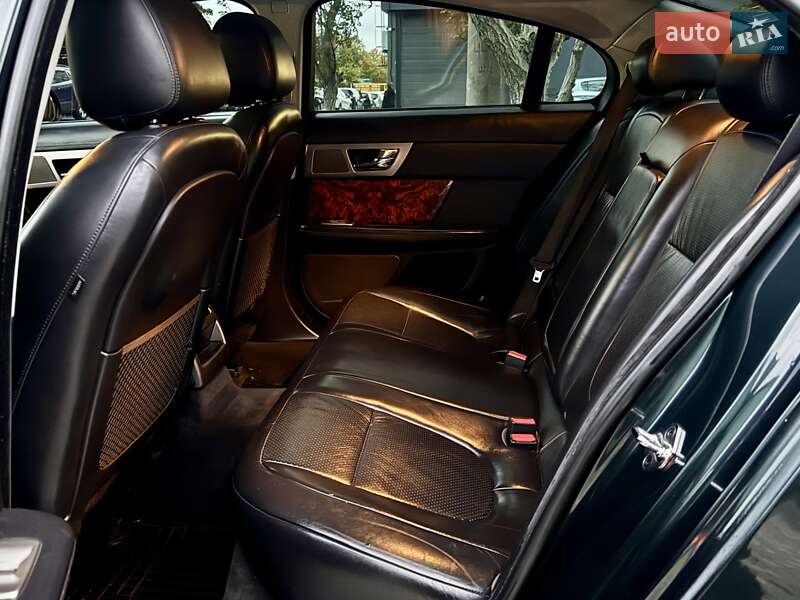 Седан Jaguar XF 2009 в Одессе