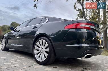 Седан Jaguar XF 2009 в 