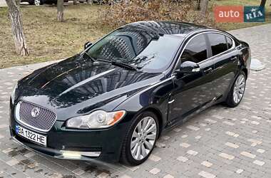 Седан Jaguar XF 2009 в 