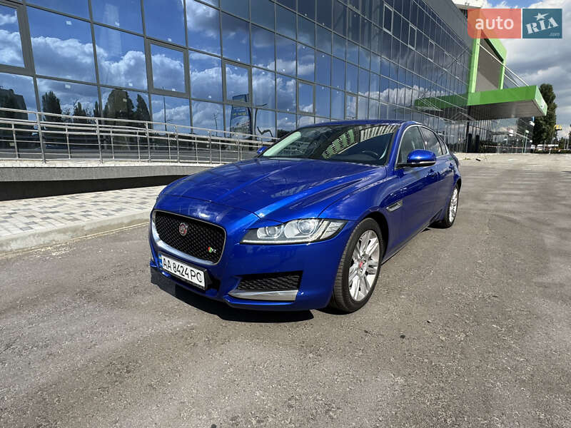 Седан Jaguar XF 2016 в Киеве фото 15 Седан Jaguar XF 2016 в Киеве