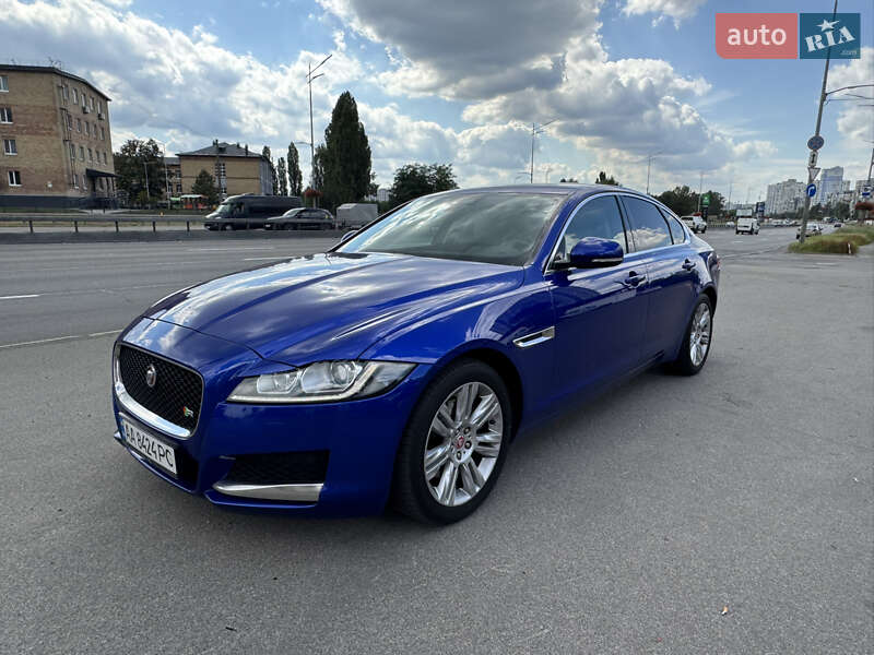 Седан Jaguar XF 2016 в Киеве фото 28 Седан Jaguar XF 2016 в Киеве