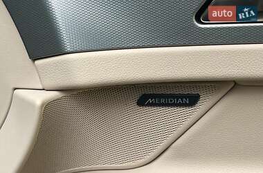 Седан Jaguar XF 2016 в 