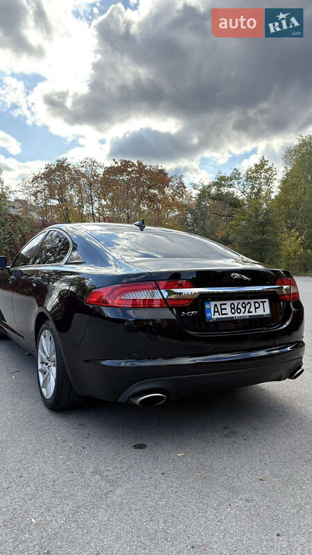 Седан Jaguar XF 2014 в Днепре