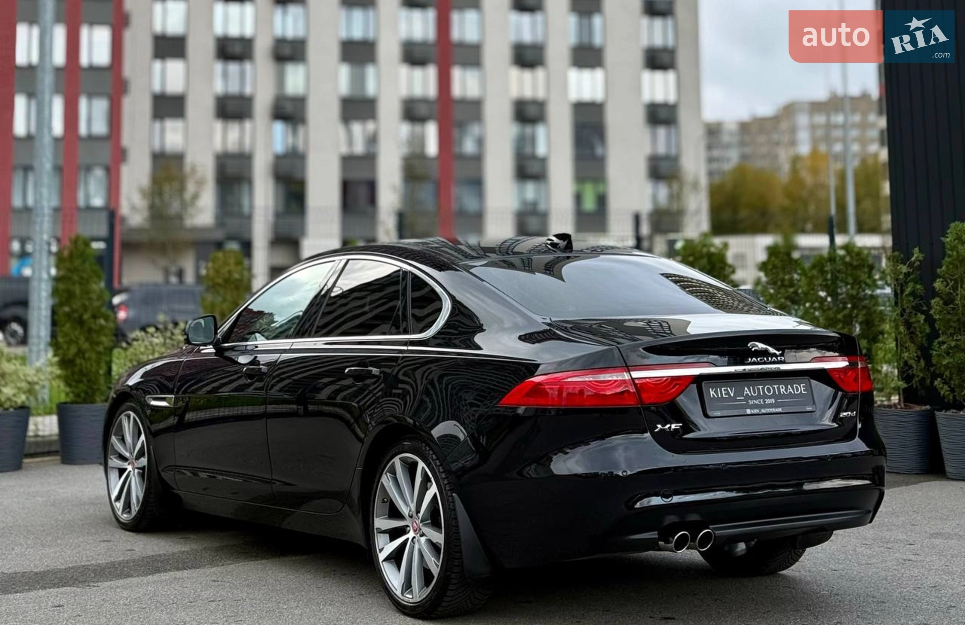 2016 Jaguar XF - мініатюра 18