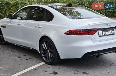Седан Jaguar XF 2016 в  фото 8 Седан Jaguar XF 2016 в