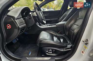 Седан Jaguar XF 2016 в  фото 56 Седан Jaguar XF 2016 в