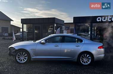 Седан Jaguar XF 2015 в  фото 3 Седан Jaguar XF 2015 в