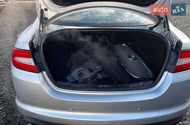 Седан Jaguar XF 2015 в  фото 24 Седан Jaguar XF 2015 в