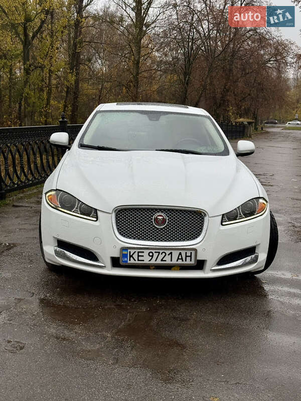 Седан Jaguar XF 2015 в Харькове фото 3 Седан Jaguar XF 2015 в Харькове