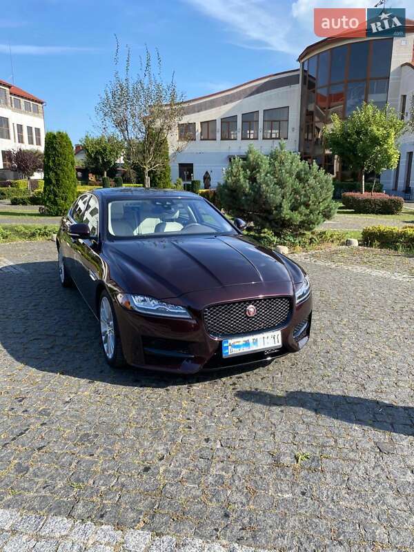 Jaguar XF 2018