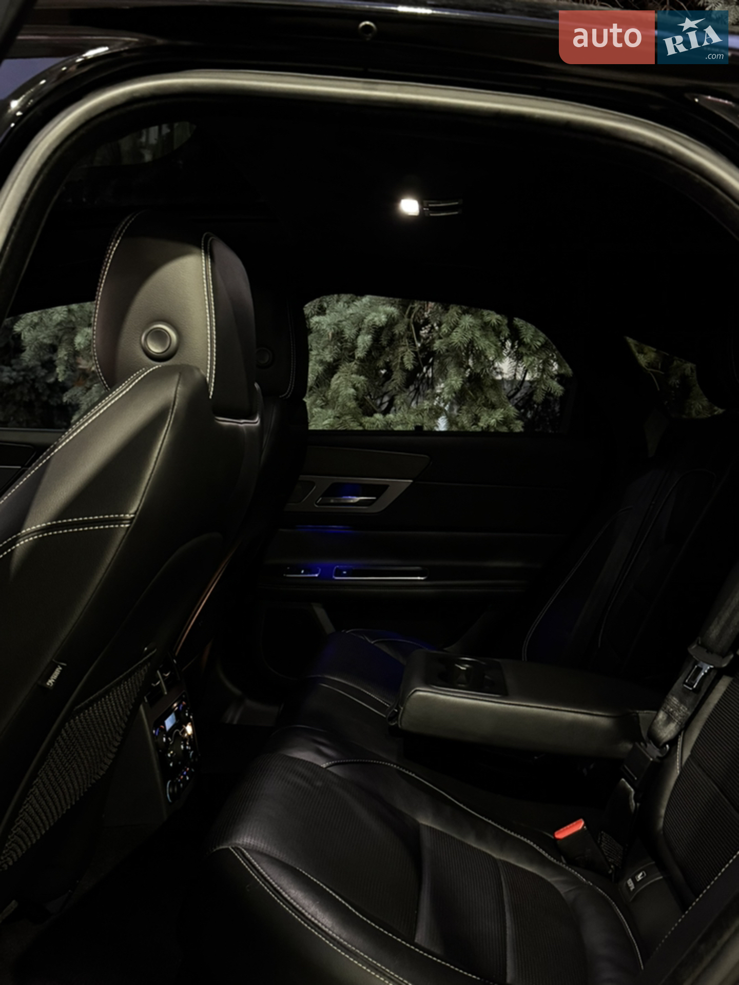 2016 Jaguar XF - мініатюра 39