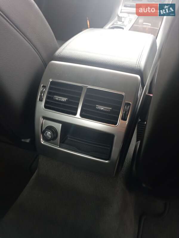 Седан Jaguar XF 2013 в Первомайську