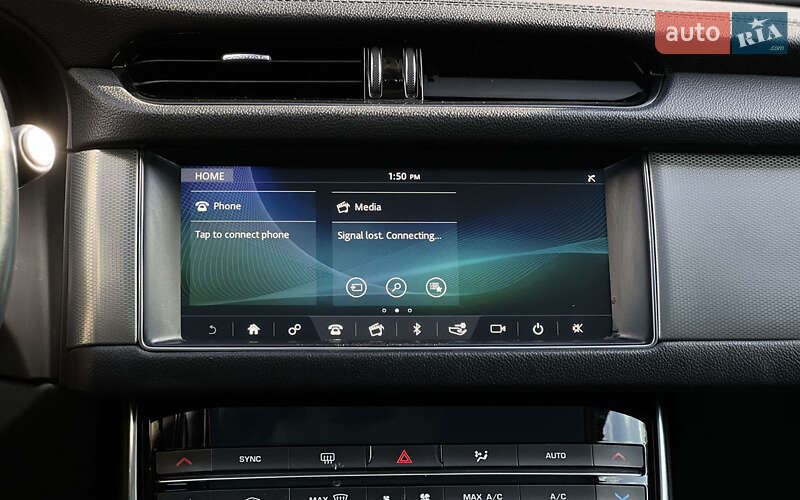 Седан Jaguar XF 2019 в Львове