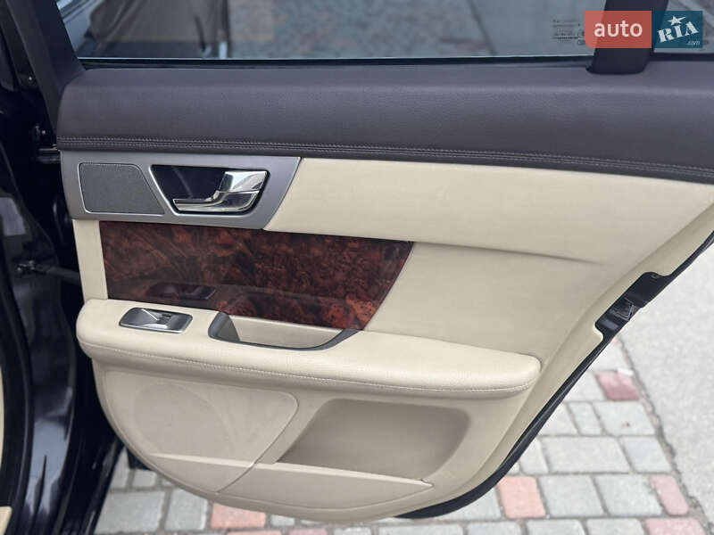 Седан Jaguar XF 2008 в Одессе