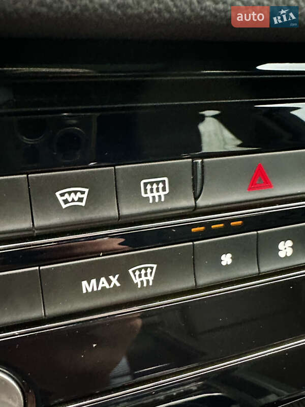 Седан Jaguar XF 2016 в Києві фото 25 Седан Jaguar XF 2016 в Києві