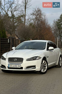 Седан Jaguar XF 2012 в Киеве