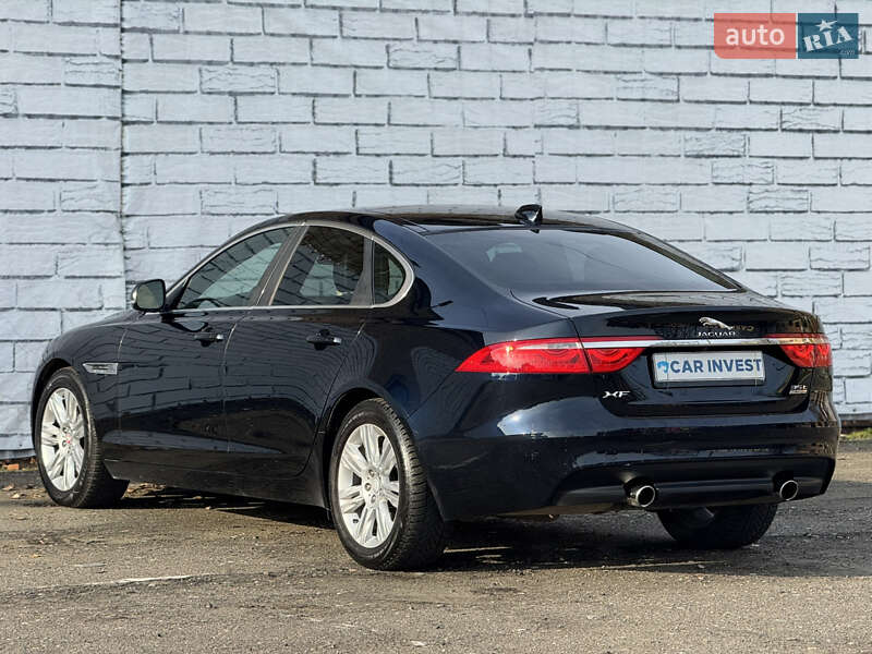Седан Jaguar XF 2016 в Києві