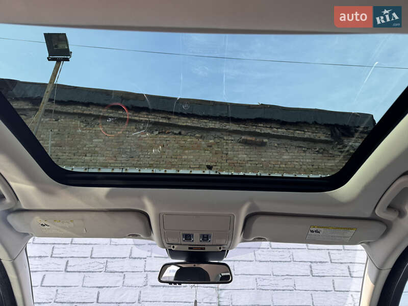 Седан Jaguar XF 2016 в Києві