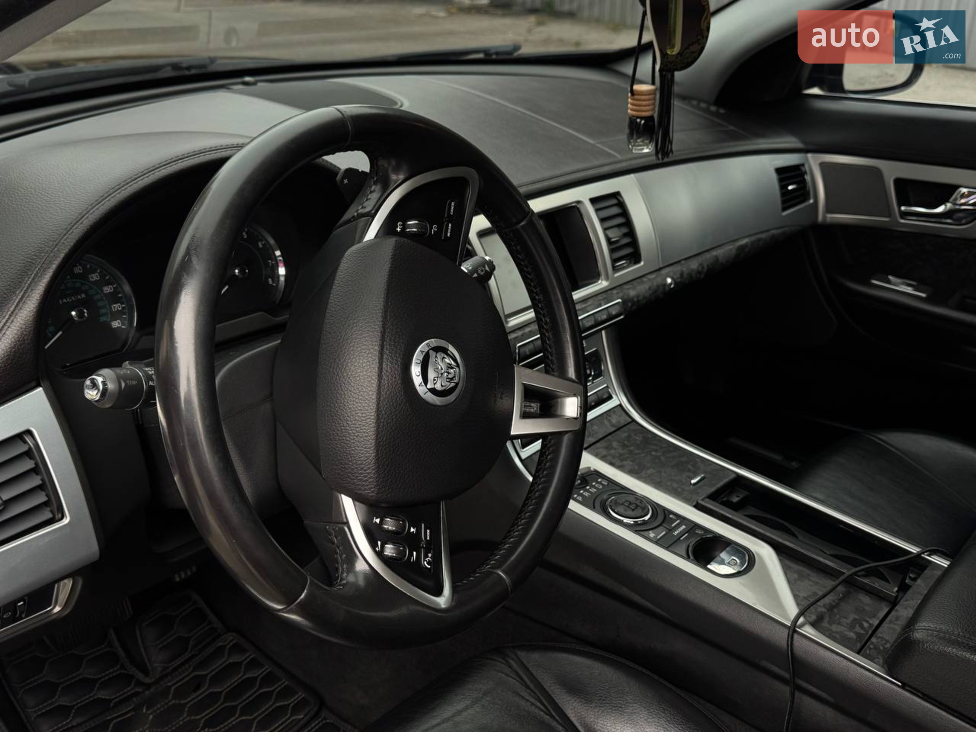 2012 Jaguar XF - мініатюра 28