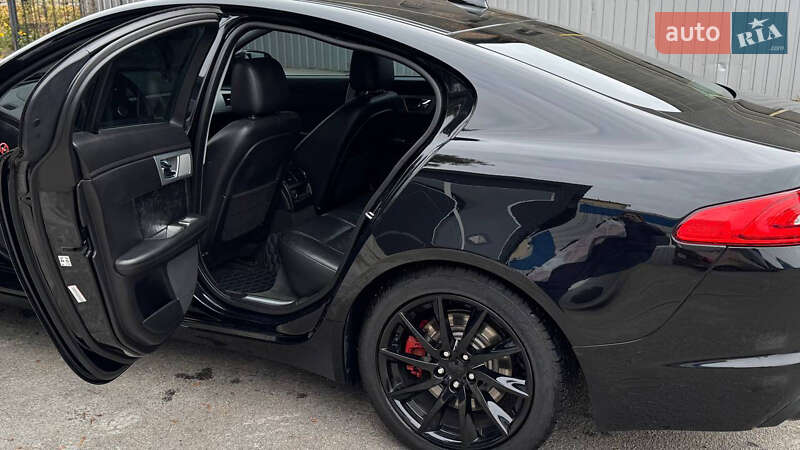 Седан Jaguar XF 2012 в Кропивницком