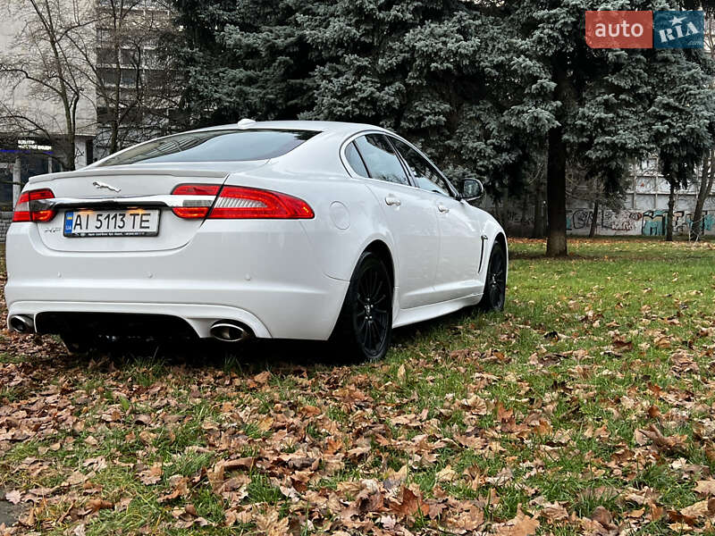 Седан Jaguar XF 2012 в Киеве