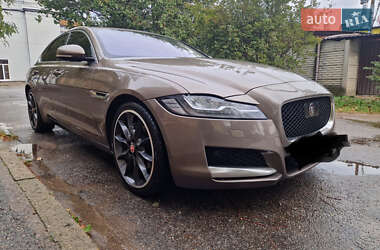 Седан Jaguar XF 2016 в Харкові