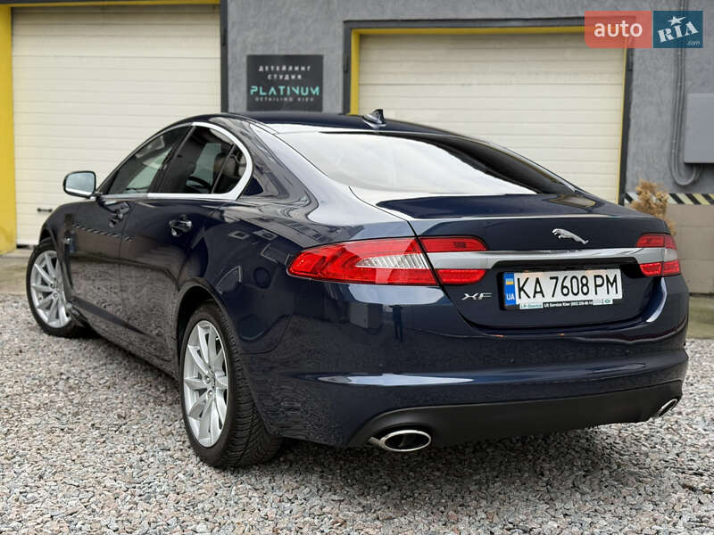 Седан Jaguar XF 2013 в Києві
