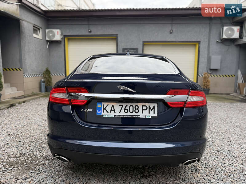 Седан Jaguar XF 2013 в Києві