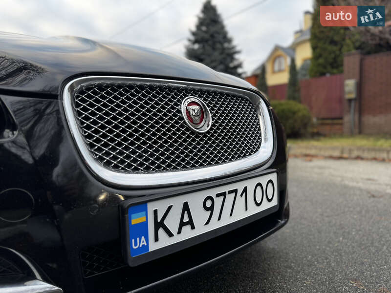 Седан Jaguar XF 2013 в Киеве