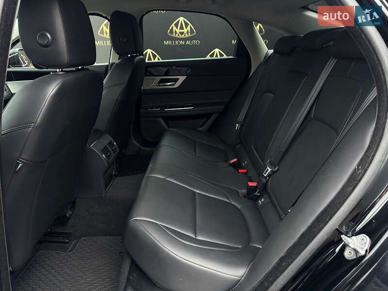Седан Jaguar XF 2016 в Києві фото 11 Седан Jaguar XF 2016 в Києві