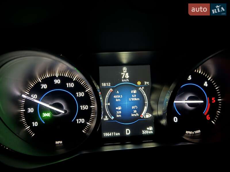 Седан Jaguar XF 2016 в Ивано-Франковске