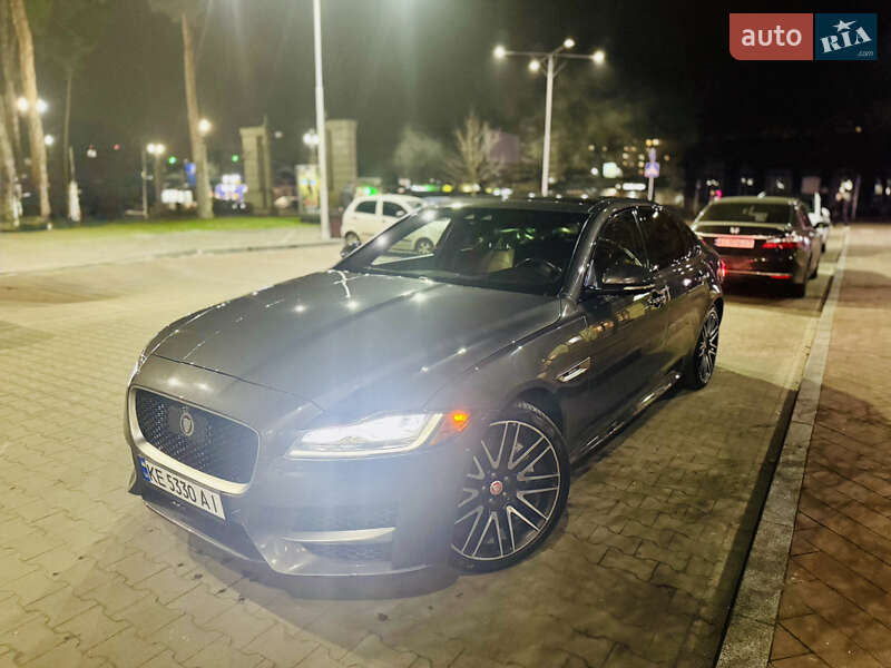 Jaguar XF 2015