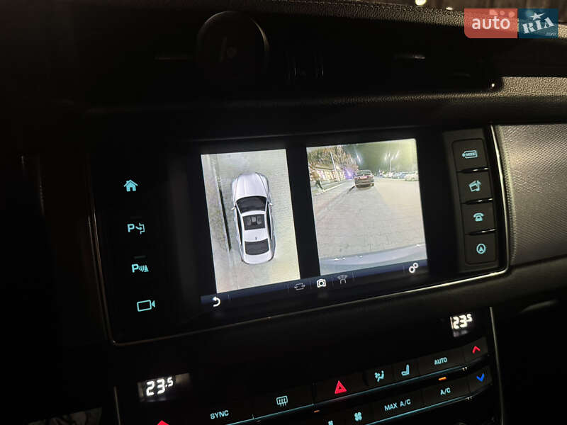 Седан Jaguar XF 2015 в Києві