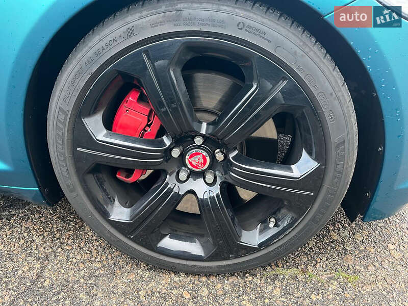 Седан Jaguar XF 2014 в Києві