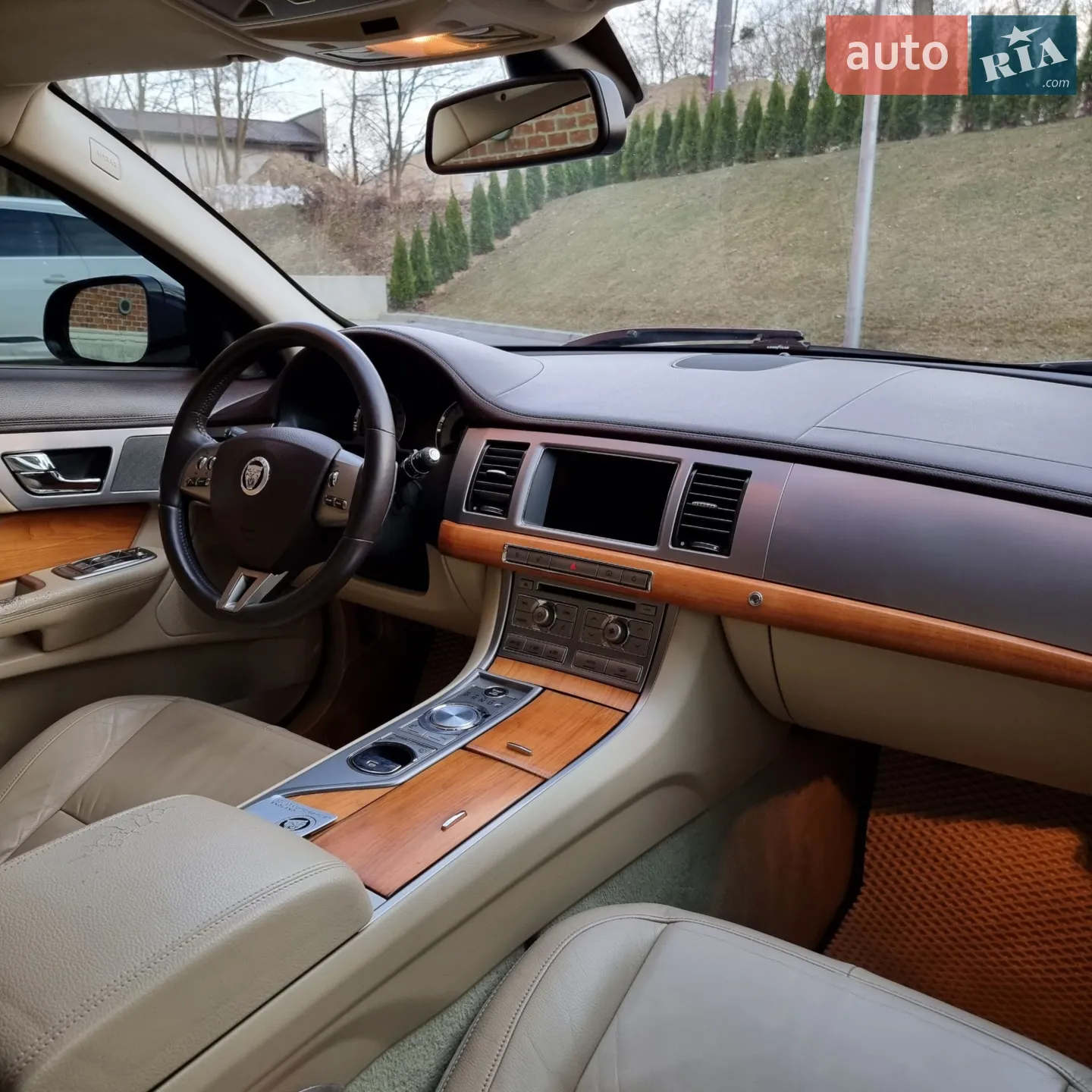 2011 Jaguar XF - мініатюра 20