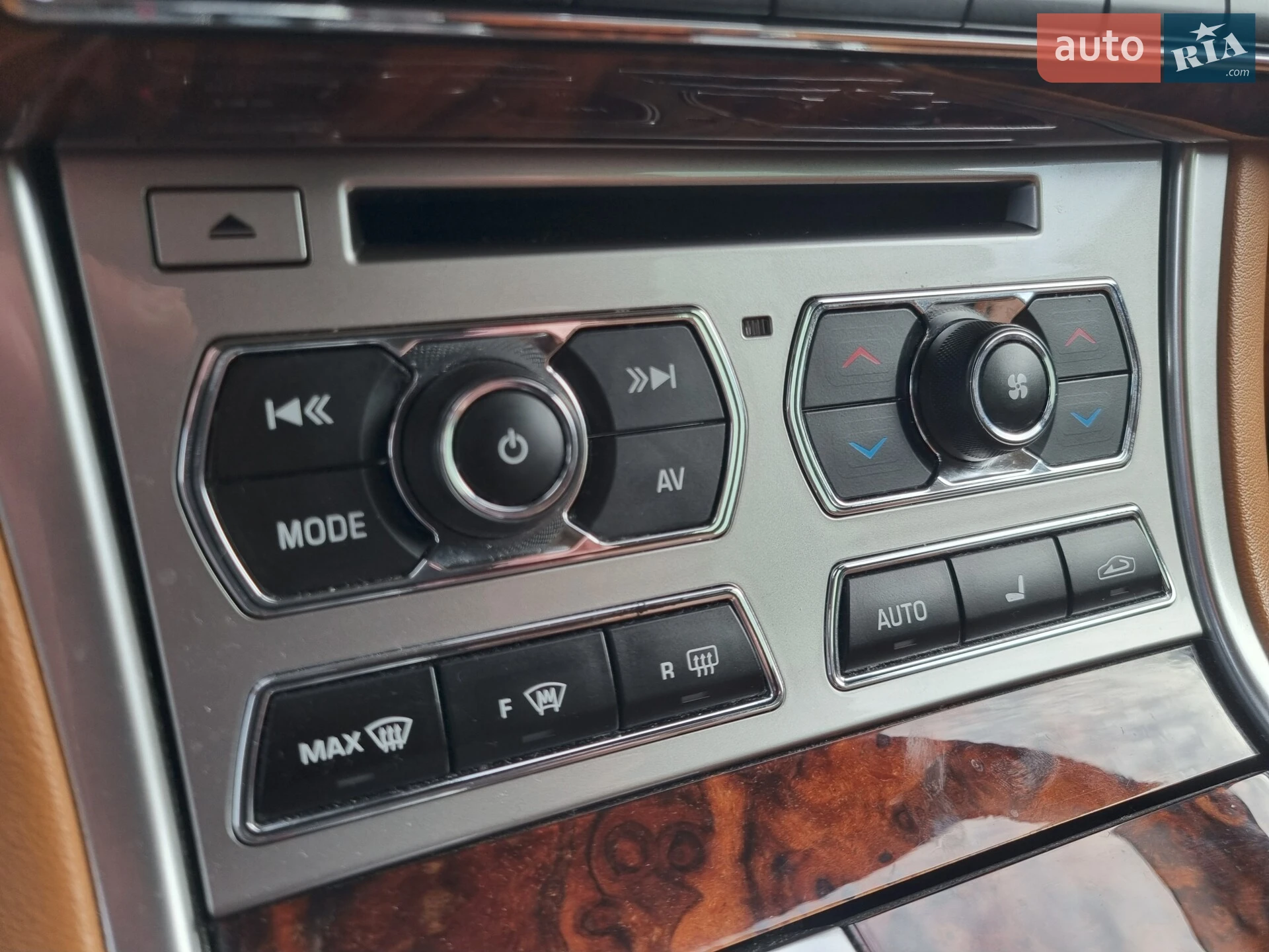 2014 Jaguar XF - мініатюра 41
