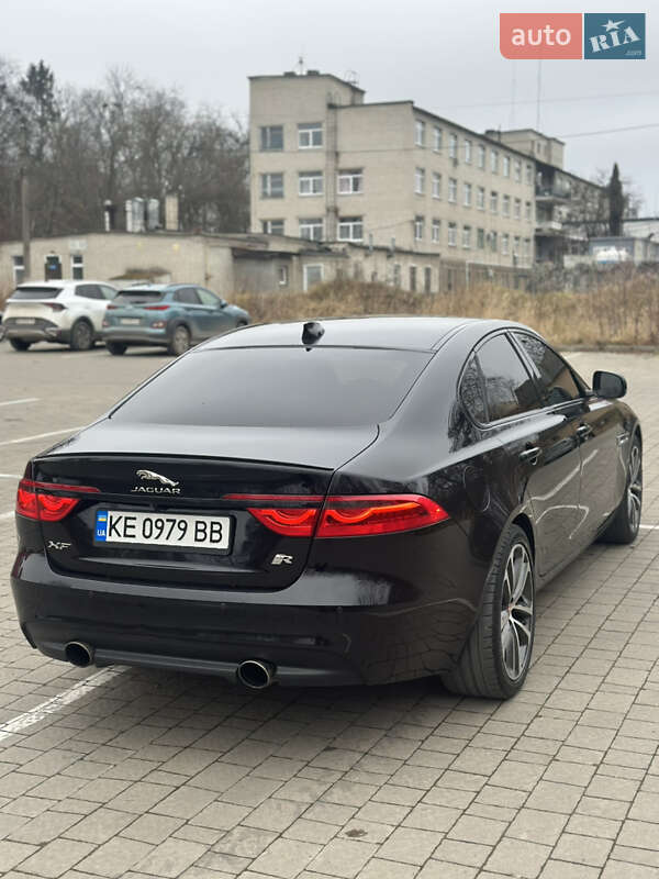 Седан Jaguar XF 2017 в Дніпрі