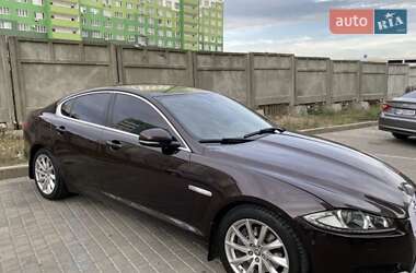 Седан Jaguar XF 2013 в Одесі