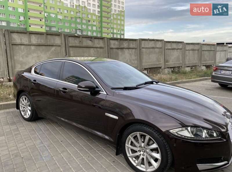 Jaguar XF 2013