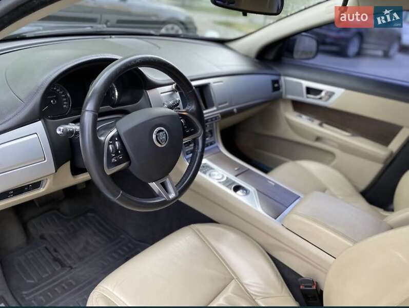 Седан Jaguar XF 2013 в Одессе фото 7 Седан Jaguar XF 2013 в Одессе
