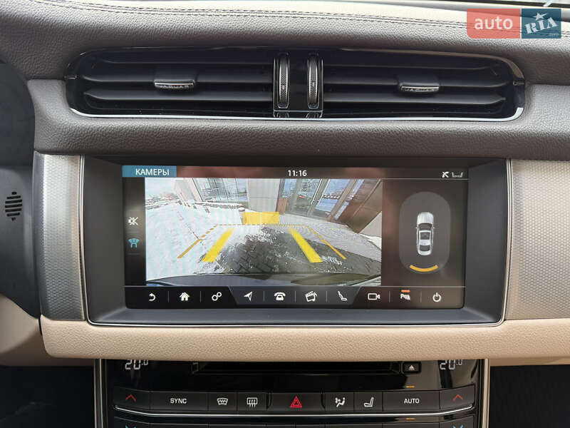 Седан Jaguar XF 2019 в Харкові