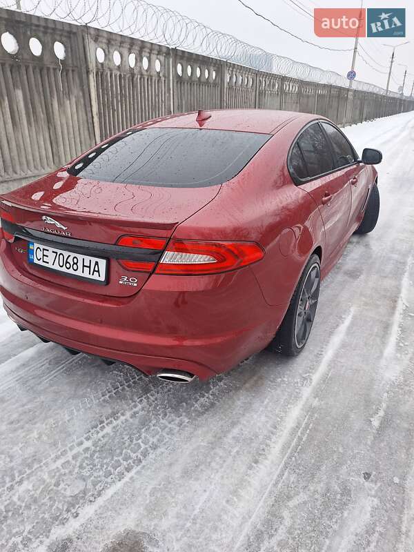 Седан Jaguar XF 2015 в Борисполе