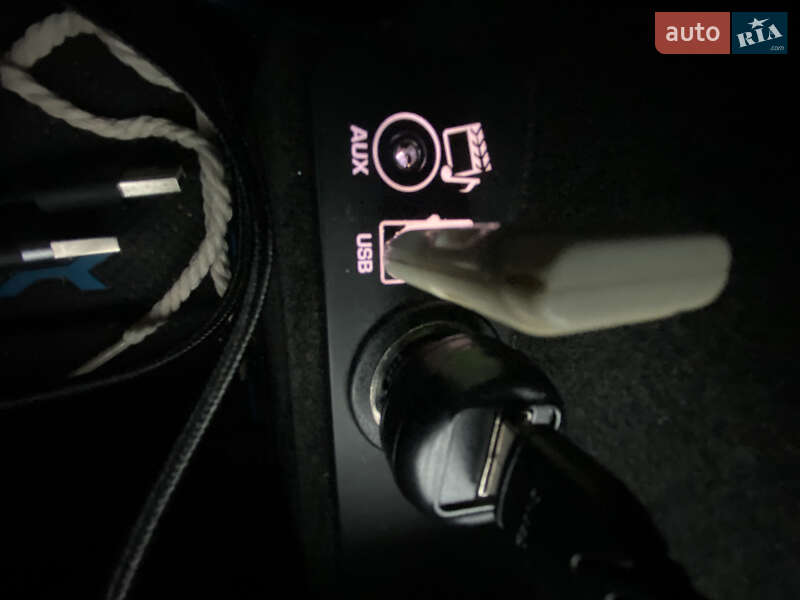 Седан Jaguar XF 2012 в Кропивницком фото 31 Седан Jaguar XF 2012 в Кропивницком