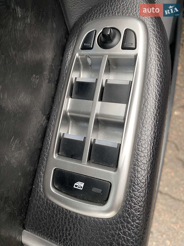 Седан Jaguar XF 2012 в Кропивницком фото 52 Седан Jaguar XF 2012 в Кропивницком