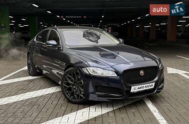 Седан Jaguar XF 2016 в Києві